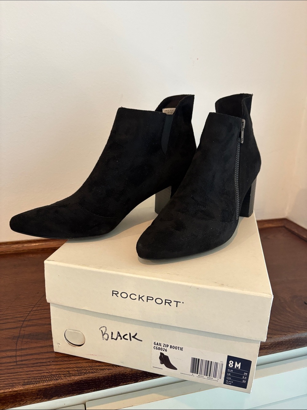 Rockport Black Suede Pointed Toe Zip Ankle Booties